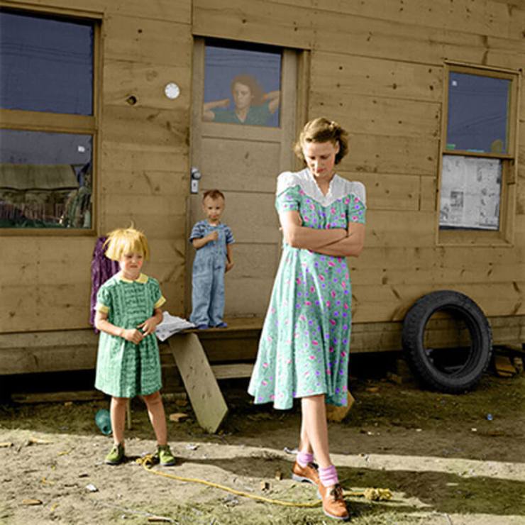 Famille à la ferme - Dorothea Lange femmes